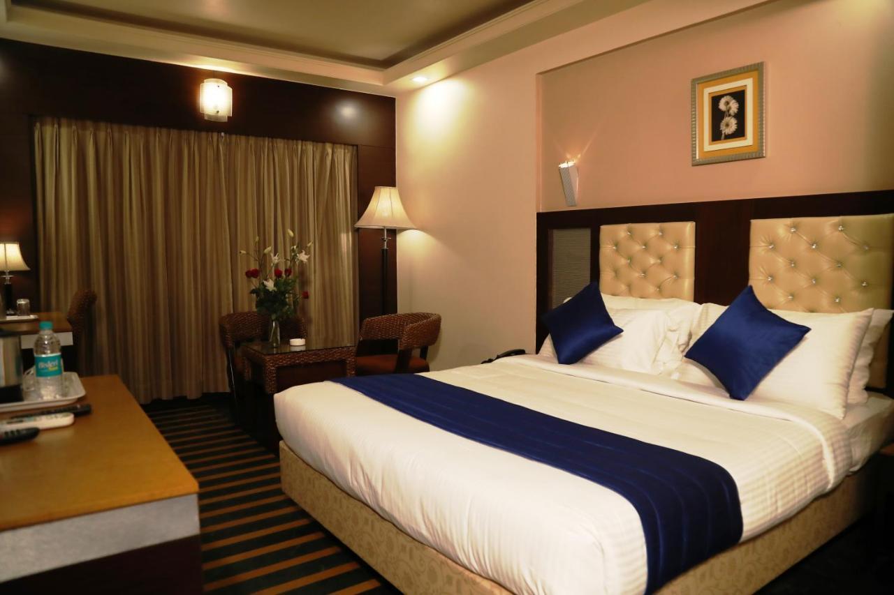 Hotel Dr Rajkumar International Bangalore Dış mekan fotoğraf