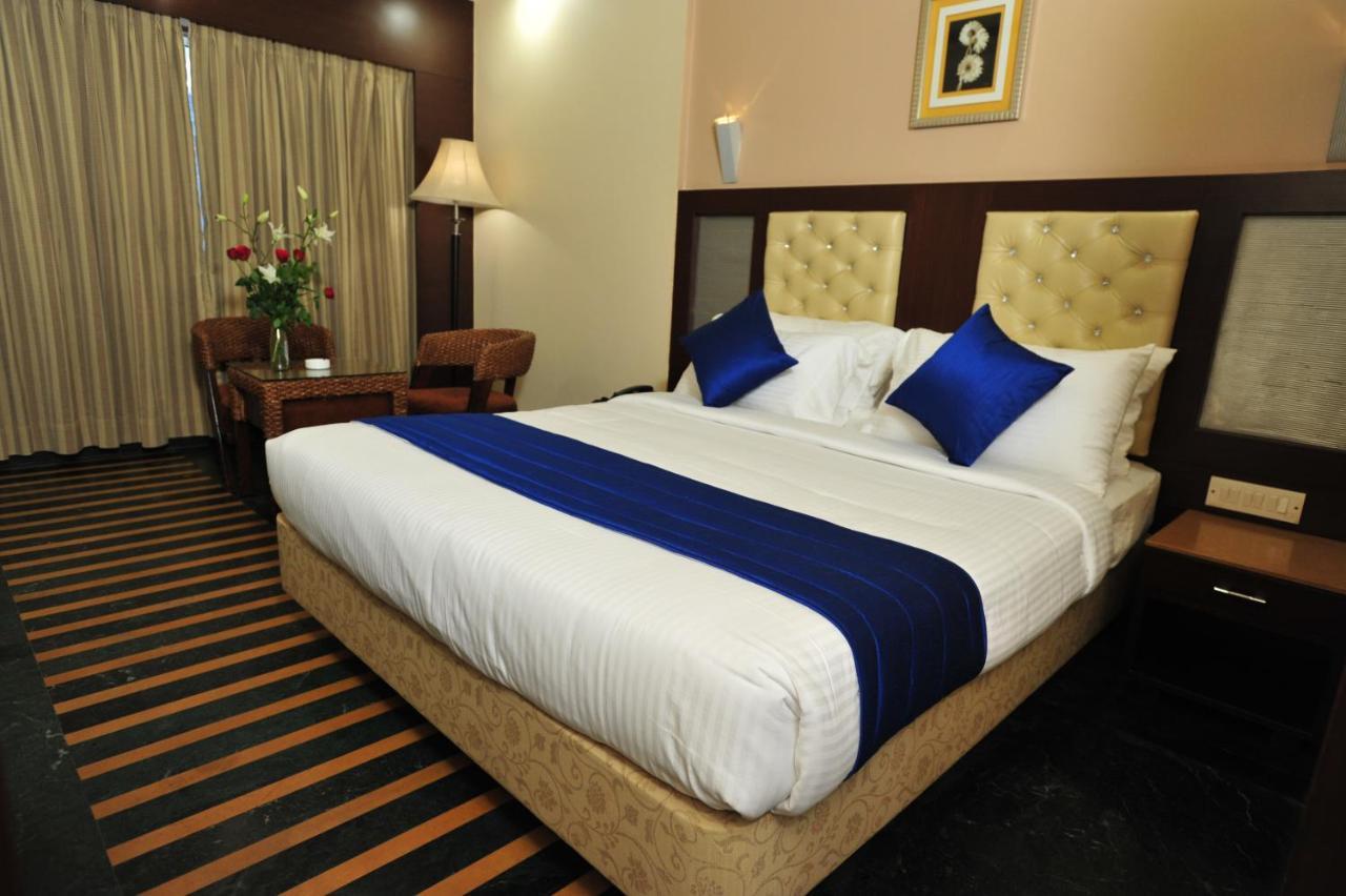 Hotel Dr Rajkumar International Bangalore Dış mekan fotoğraf