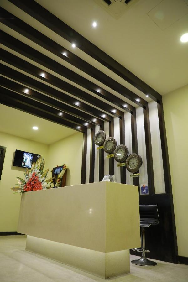 Hotel Dr Rajkumar International Bangalore Dış mekan fotoğraf