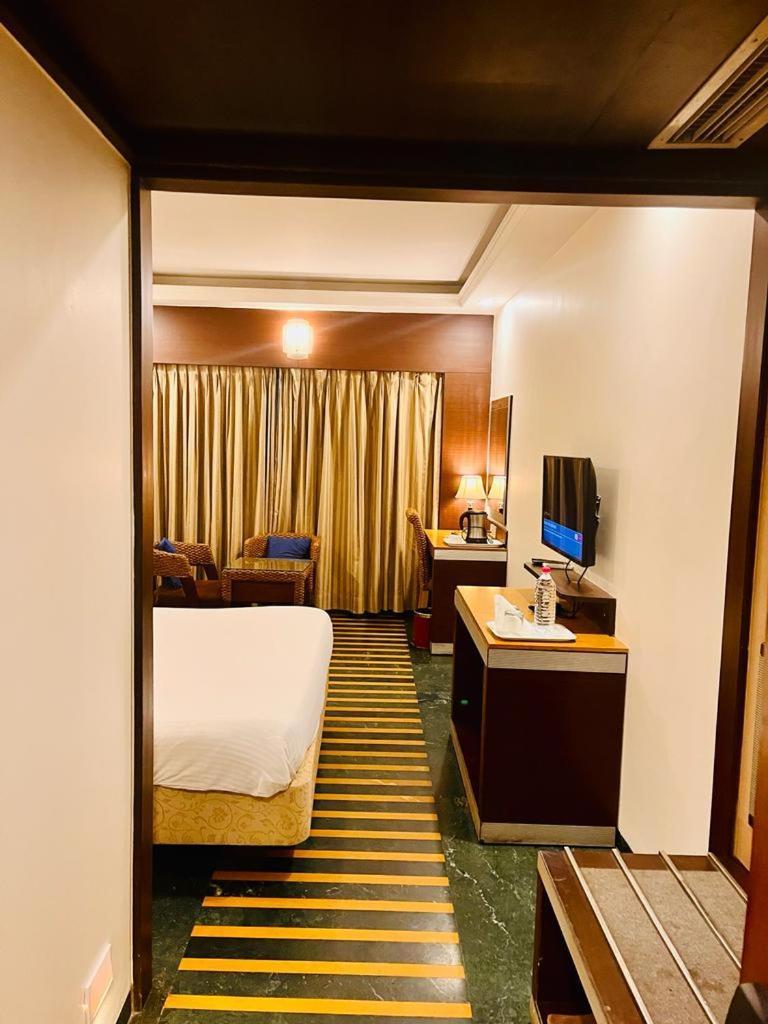 Hotel Dr Rajkumar International Bangalore Dış mekan fotoğraf