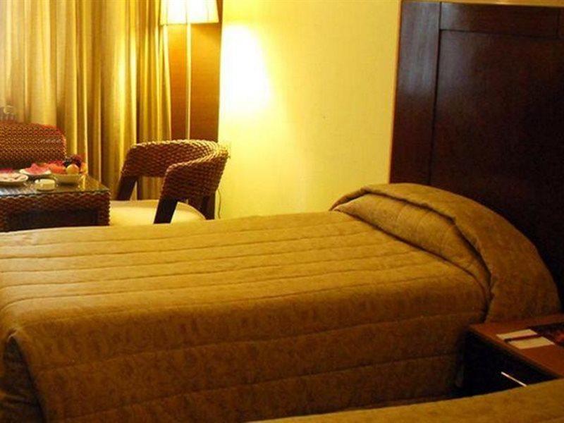Hotel Dr Rajkumar International Bangalore Dış mekan fotoğraf
