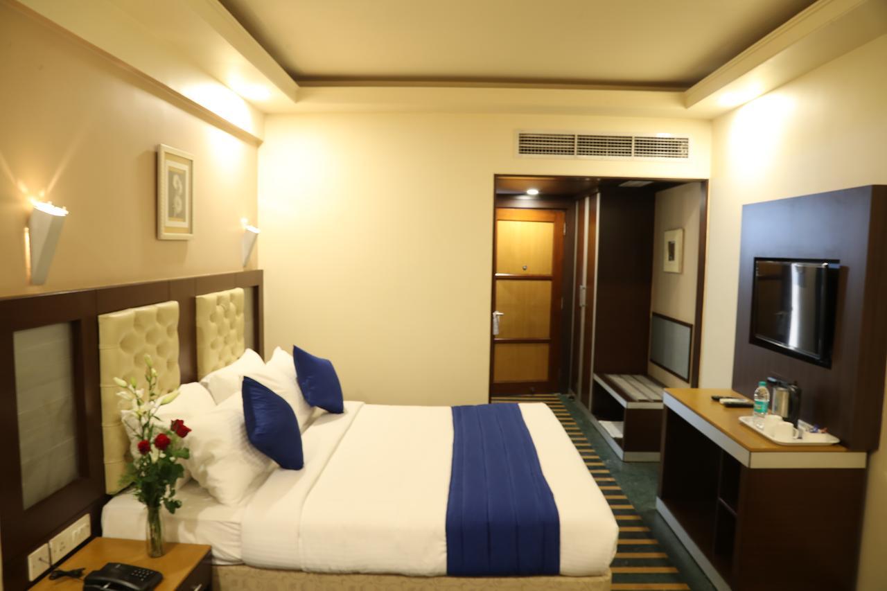 Hotel Dr Rajkumar International Bangalore Dış mekan fotoğraf