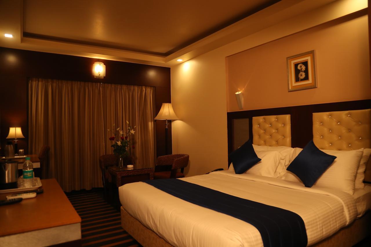Hotel Dr Rajkumar International Bangalore Dış mekan fotoğraf