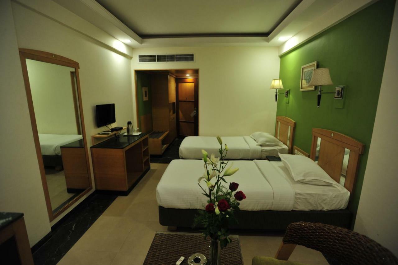 Hotel Dr Rajkumar International Bangalore Dış mekan fotoğraf