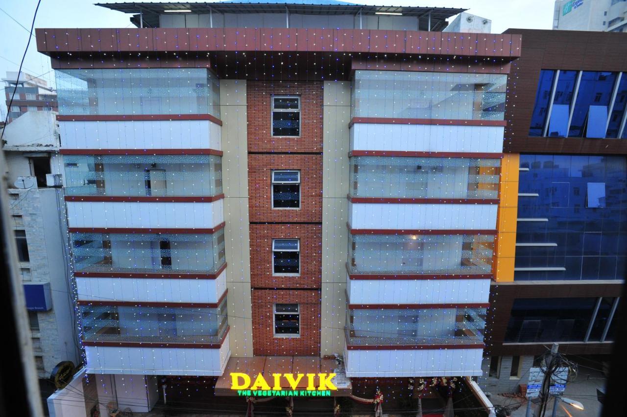 Hotel Dr Rajkumar International Bangalore Oda fotoğraf